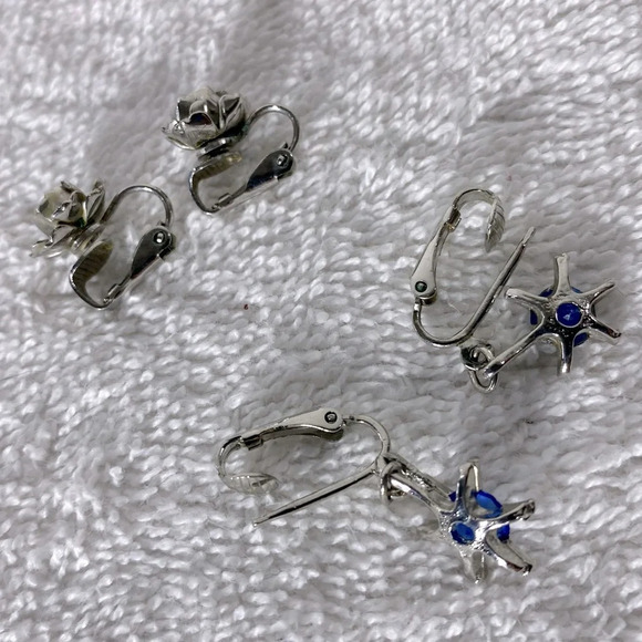 Vintage Silver Tone  Rose & Silver Tone Blue Star Clip On Earrings x2 - Picture 2 of 9